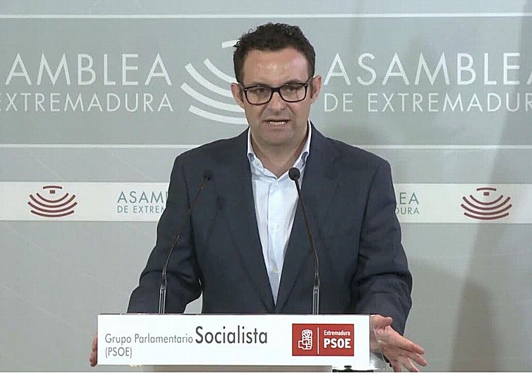 Jorge Amado ocupará el escaño de Vara en el Senado tras la fallida propuesta de Luis Tirado